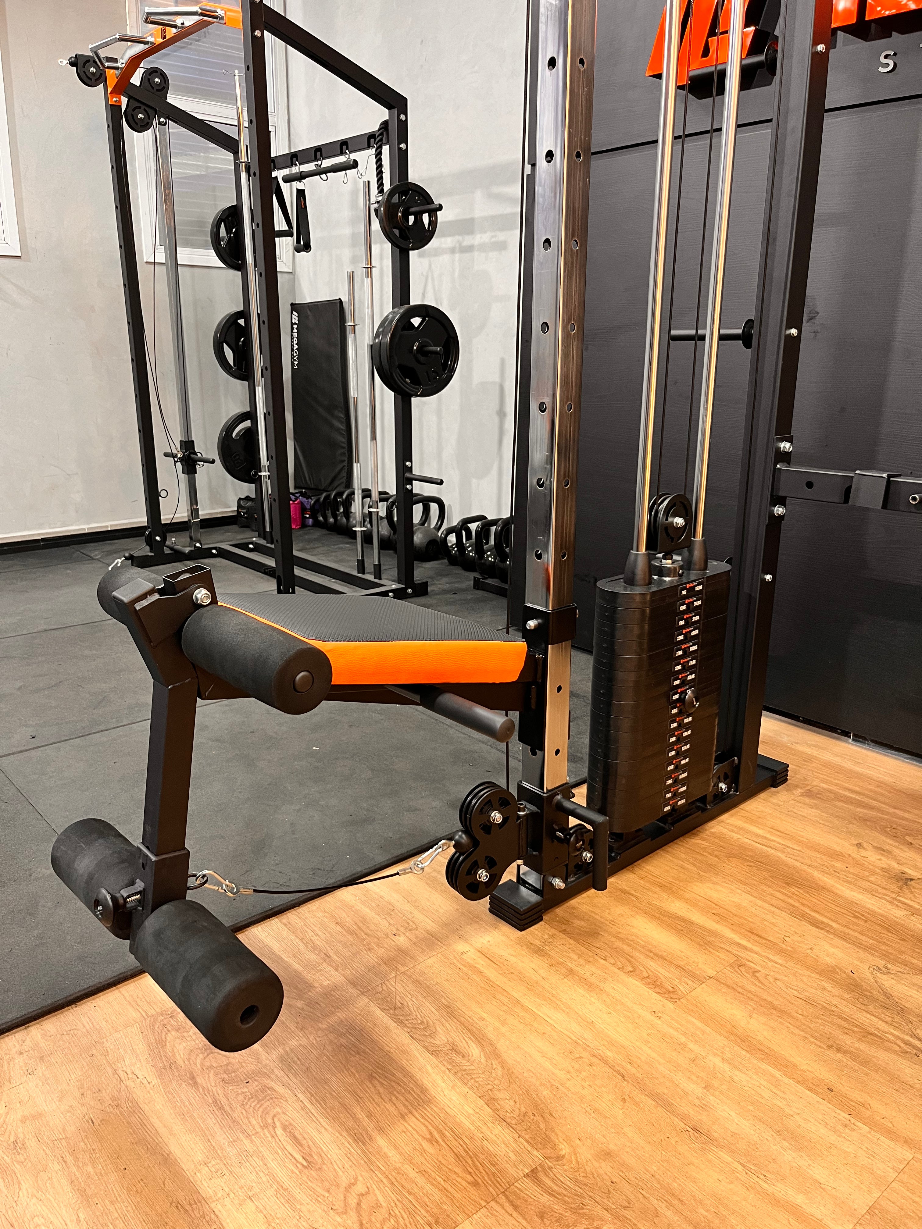 Cadeira Extensora Para Estação De Musculação MegaRack Crossover - Imagem 1